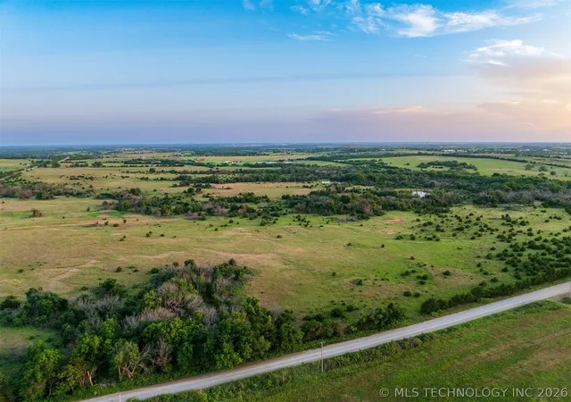 4th image of 4 E Lone Chimney Rd, Glencoe, OK 74032 | MLS# 2622208