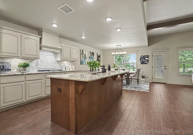 Photo 4 of Single family home for sale at 7818 N 144th Avenue E, Owasso, OK 74055 | MLS# 2622406 | Listing updated on 2026-08-20