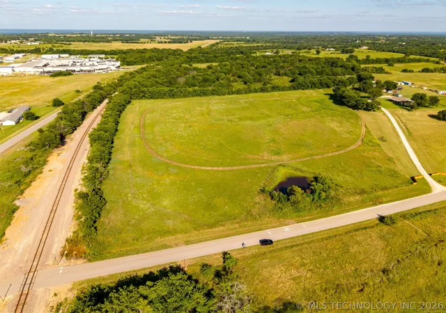 11th image of 11762 Muncrief Rd, Kingston, OK 73439 | MLS# 2622179