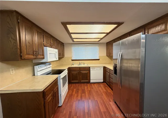 Homes for sale in Bartlesville, OK | 5209 Nowata Rd #B-101, Bartlesville, OK 74006 | MLS# 2621982