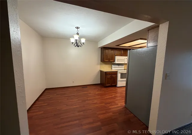 Homes for sale in Bartlesville, OK | 5209 Nowata Rd #B-101, Bartlesville, OK 74006 | MLS# 2621982