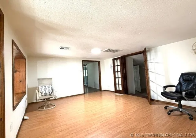 Photo 3 of Manufactured home for sale at 131 W 58th Street S, Muskogee, OK 74401 | MLS# 2622452 | Listing updated on 2026-08-20