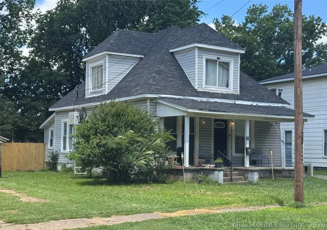 Homes for sale in Wagoner, OK | 207 N State St, Wagoner, OK 74467 | MLS# 2622457