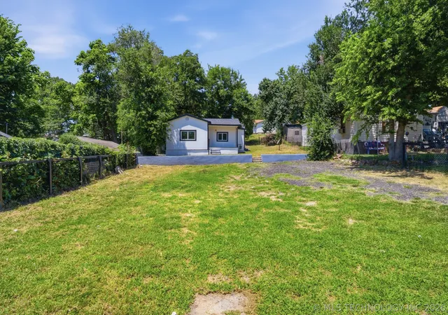 Homes for sale in Sand Springs, OK | 312 N Industrial Ave, Sand Springs, OK 74063 | MLS# 2622332