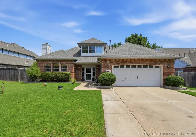 Photo 1 of Single family home for sale at 10907 E 74th Street, Tulsa, OK 74133 | MLS# 2622458 | Listing updated on 2026-08-20
