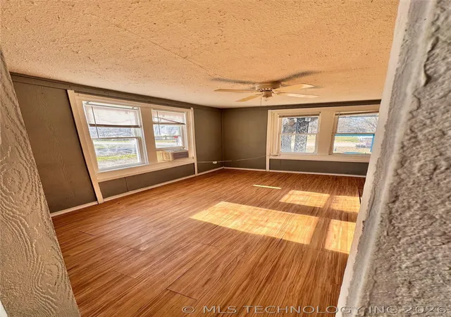 3rd image of 1132 C St Se, Ardmore, OK 73401 | MLS# 2622370