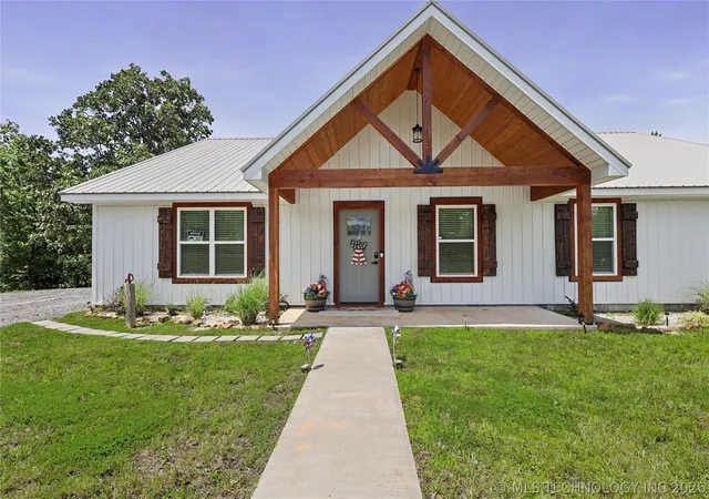 Photo 3 of Single family home for sale at 20471 W Chicken Crk Rd, Cookson, OK 74427 | MLS# 2622513 | Listing updated on 2026-07-26