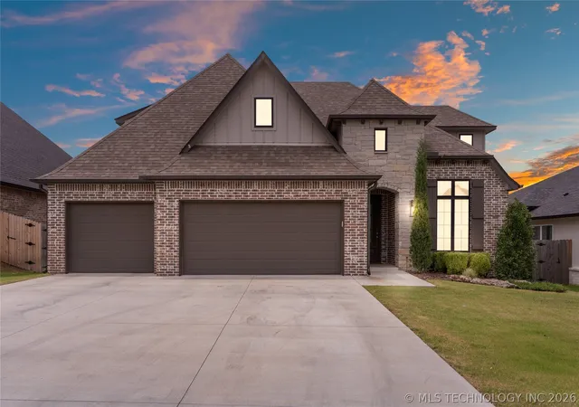 Photo 1 of Single family home for sale at 13624 S 21st Place, Bixby, OK 74008 | MLS# 2622531 | Listing updated on 2026-06-29