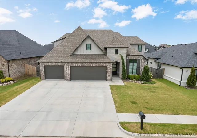 Photo 2 of Single family home for sale at 13624 S 21st Place, Bixby, OK 74008 | MLS# 2622531 | Listing updated on 2026-06-29