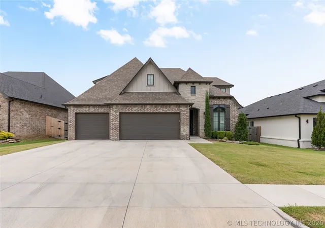 Photo 3 of Single family home for sale at 13624 S 21st Place, Bixby, OK 74008 | MLS# 2622531 | Listing updated on 2026-06-29