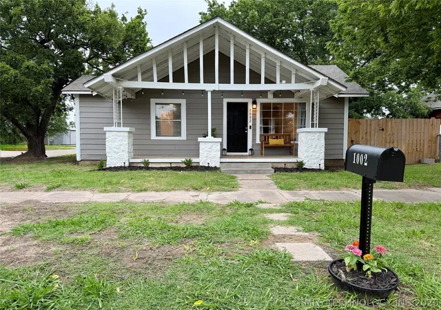 Homes for sale in Cushing, OK | 1002 E Walnut St, Cushing, OK 74023 | MLS# 2622482