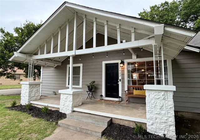 Homes for sale in Cushing, OK | 1002 E Walnut St, Cushing, OK 74023 | MLS# 2622482