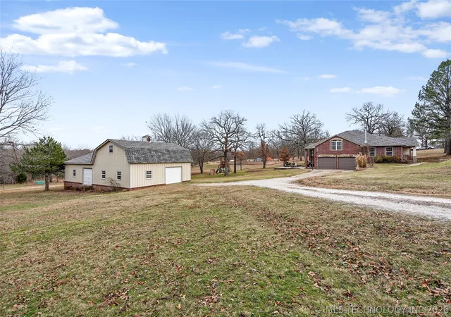 Photo 2 of Single family home for sale at 2105 S 280th Eastavenue, Catoosa, OK 74015 | MLS# 2622564 | Listing updated on 2026-08-20