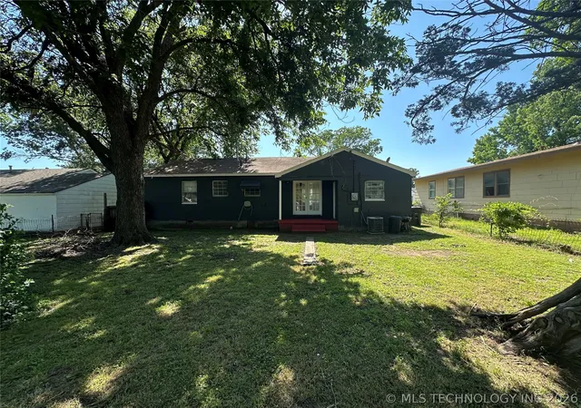 Homes for sale in Bartlesville, OK | 1584 S Penn Ave, Bartlesville, OK 74003 | MLS# 2622579