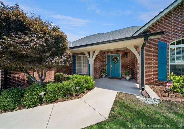 Homes for sale in Bartlesville, OK | 1122 Arbor Dr, Bartlesville, OK 74006 | MLS# 2621895