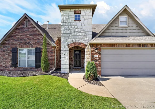 Photo 3 of Single family home for sale at 831 W 148th Street S, Glenpool, OK 74033 | MLS# 2622440 | Listing updated on 2026-07-15