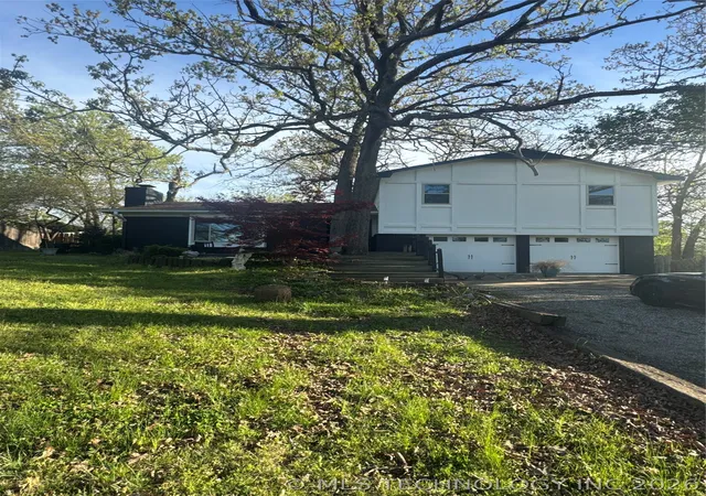 Photo 1 of Sale Pending at 14034 E Clearview Rd, Claremore, OK 74019 | MLS# 2622607 | Listing updated on 2026-08-24