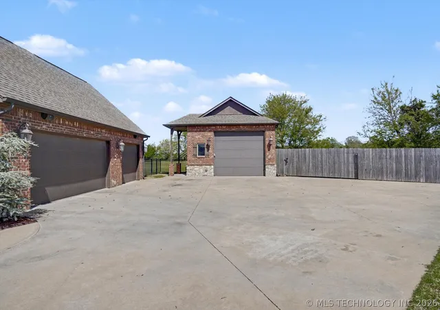 2nd image of 8778 S 234th Ave E, Broken Arrow, OK 74014 | MLS# 2622615