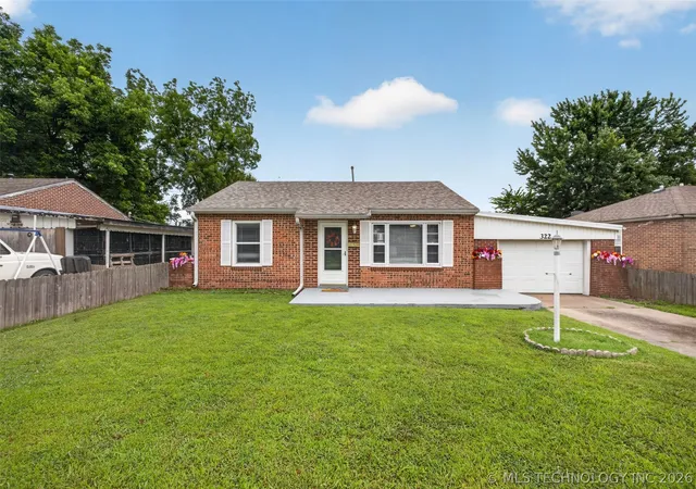 Homes for sale in Pryor, OK | 322 Se 5Th St, Pryor, OK 74361 | MLS# 2622577