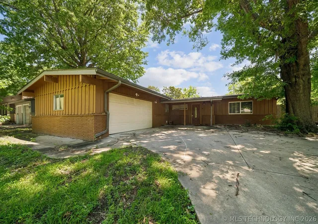 1st image of 2507 E Sidney Ave, Broken Arrow, OK 74014 | MLS# 2622387