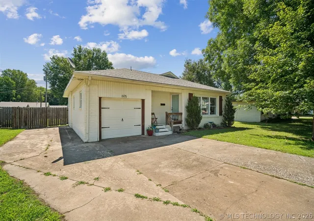 2nd image of 605 N C Ave, Cleveland, OK 74020 | MLS# 2622625