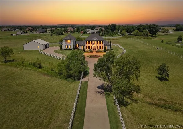 image of 19220 Saddleback Dr, Mounds, OK 74047 | MLS# 2622451