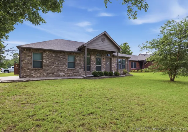 3rd image of 323 N Fairland Ave, Coweta, OK 74429 | MLS# 2622619