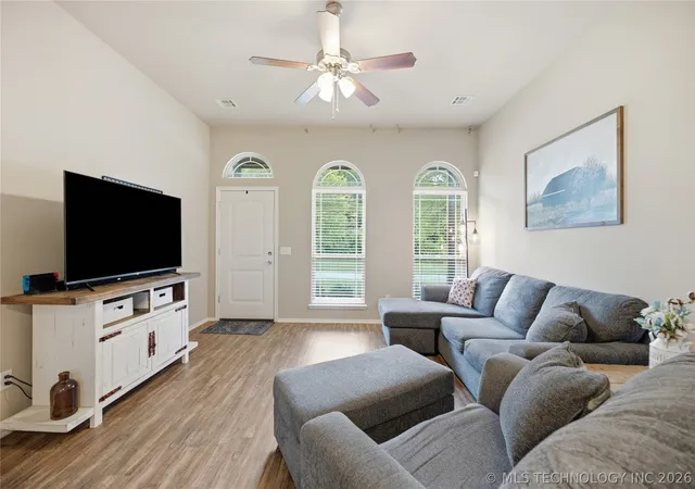 5th image of 323 N Fairland Ave, Coweta, OK 74429 | MLS# 2622619
