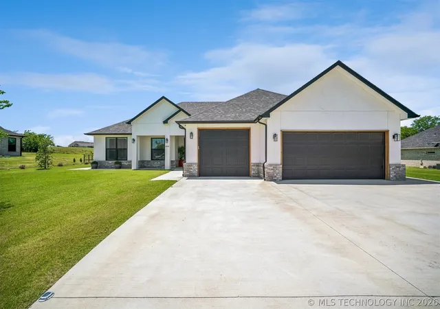 Homes for sale in Collinsville, OK | 14046 N 54th East Ave, Collinsville, OK 74021 | MLS# 2622633