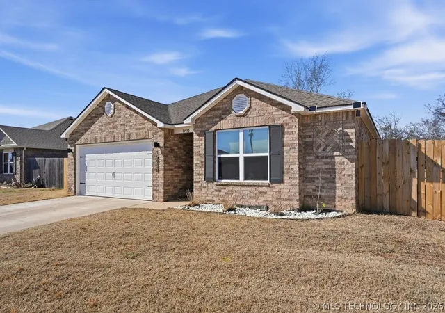 Photo 3 of Single family home for sale at 15930 S 74th Eastavenue, Bixby, OK 74008 | MLS# 2622534 | Listing updated on 2026-08-20