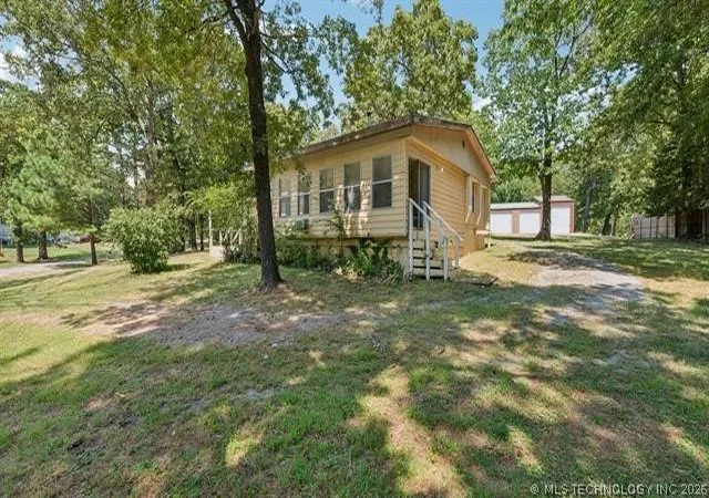 Homes for sale in Pryor, OK | 115 Big Bluff Rd, Pryor, OK 74361 | MLS# 2622644