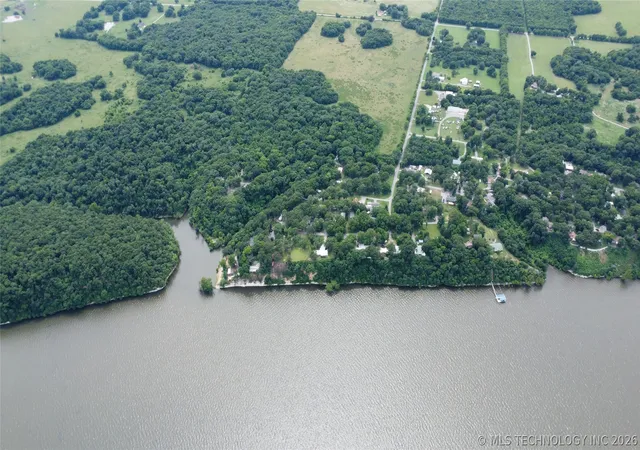 Homes for sale in Pryor, OK | 115 Big Bluff Rd, Pryor, OK 74361 | MLS# 2622644