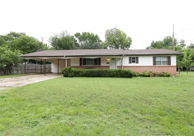Homes for sale in Sulphur, OK | 1017 W 15th, Sulphur, OK 73086 | MLS# 2622656