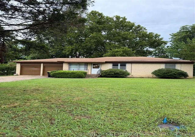 2nd image of 430 Mayfair, Ada, OK 74820 | MLS# 2622660