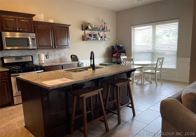 2nd image of 20617 E 31st Pl, Broken Arrow, OK 74014 | MLS# 2622654