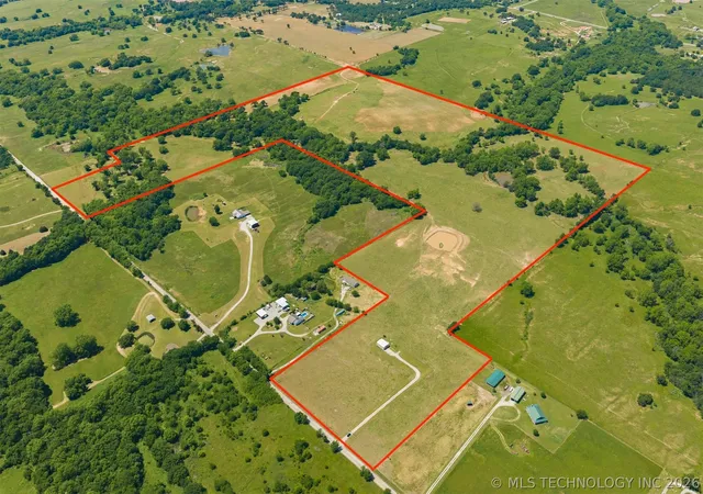 Homes for sale in Lone Grove, OK | 4480 Memorial Rd, Lone Grove, OK 73443 | MLS# 2622598