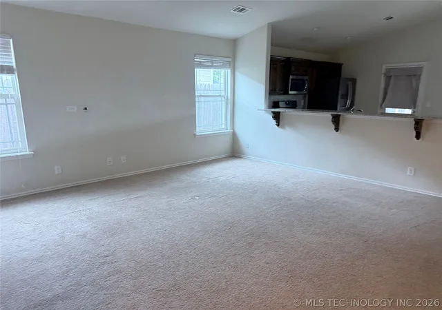 Photo 4 of Sale Pending at 4013 W 105th Street S, Jenks, OK 74037 | MLS# 2622677 | Listing updated on 2026-08-24