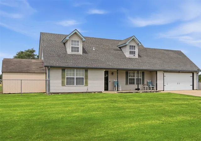 Photo 2 of Single family home for sale at 1 Secondine Ct, Chelsea, OK 74016 | MLS# 2622693 | Listing updated on 2026-10-05