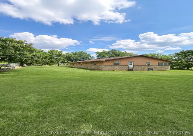 2nd image of 463 W 10th St, Atoka, OK 74525 | MLS# 2622702