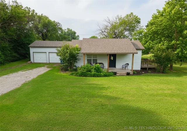 1st image of 1417 E Oak St, Cushing, OK 74023 | MLS# 2622637