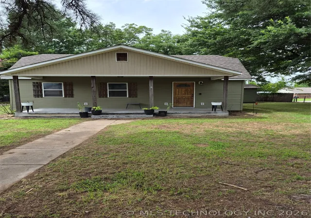 1st image of 316 Nw 6th, Checotah, OK 74426 | MLS# 2622729