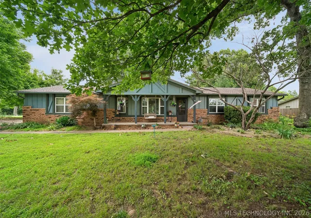 Homes for sale in Claremore, OK | 21585 S Glenwood Dr, Claremore, OK 74019 | MLS# 2622738