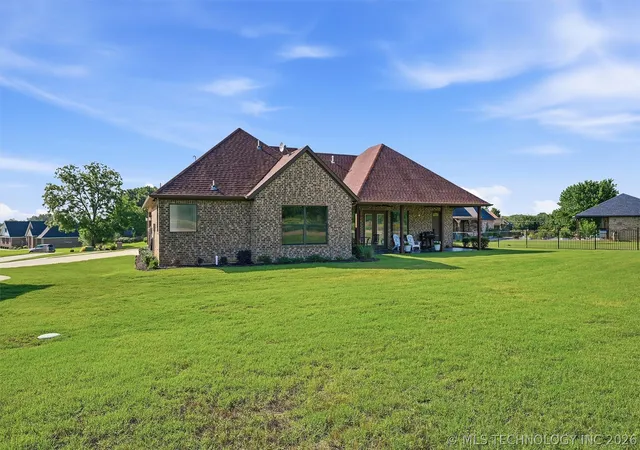 Homes for sale in Calera, OK | 15 N Wilderness Rd, Calera, OK 74730 | MLS# 2622780