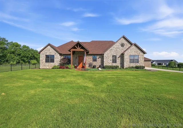 Homes for sale in Calera, OK | 15 N Wilderness Rd, Calera, OK 74730 | MLS# 2622780