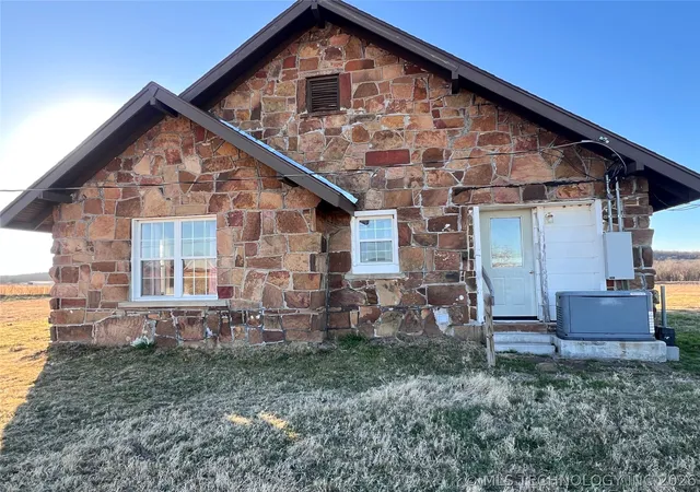 3rd image of 6916 State Hwy 113, Mc Alester, OK 74501 | MLS# 2622825