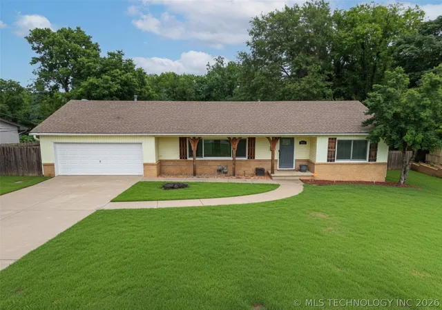 1st image of 1604 Smysor Dr, Bartlesville, OK 74006 | MLS# 2622828