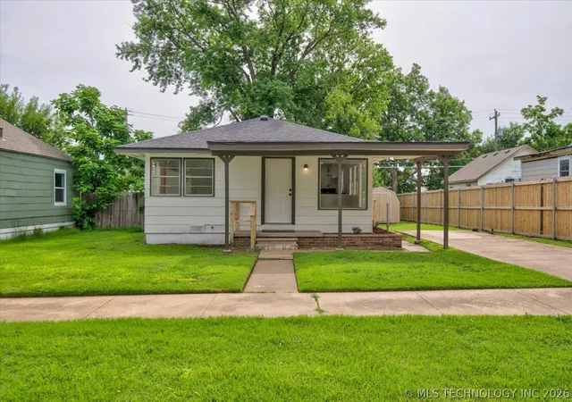 1st image of 104 S Cheyenne Ave, Bartlesville, OK 74003 | MLS# 2622837