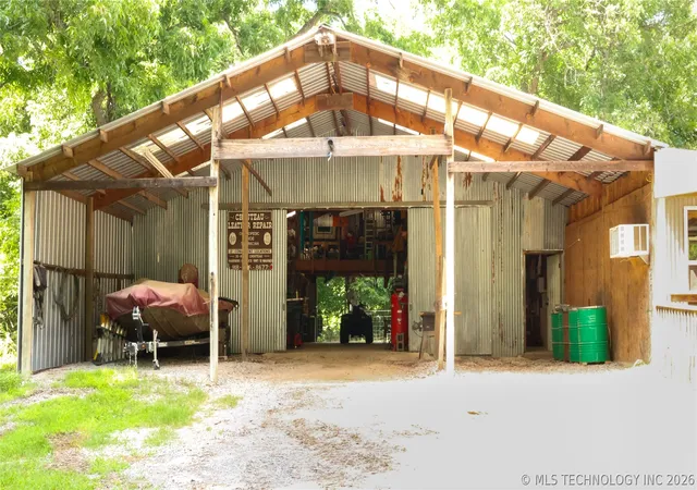 Photo 4 of Single family home for sale at 133 SW 650 Road, Chouteau, OK 74337 | MLS# 2622147 | Listing updated on 2026-07-22