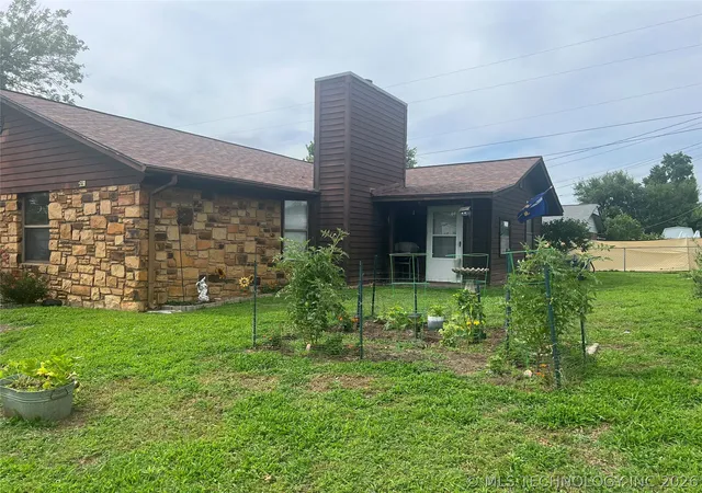 Homes for sale in Sand Springs, OK | 4919 Nassau Ave, Sand Springs, OK 74063 | MLS# 2622864