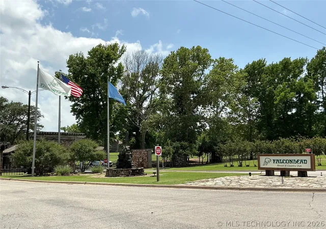 Homes for sale in Burneyville, OK | 129 Falconhead Dr #D, Burneyville, OK 73430 | MLS# 2622887